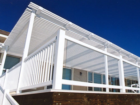 vinyl patio cover with glass rail